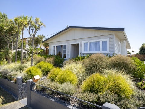 48 Toi Street, Otaki Beach, Otaki