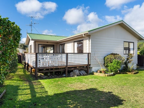 15 Pukeko Street, Paraparaumu