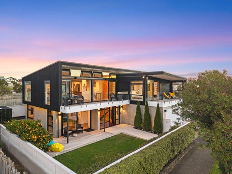 2/1 Tokomaru Street, Orakei, Auckland