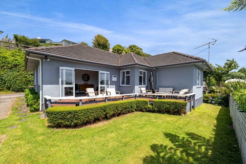 29 Queens Road, Glen Avon, New Plymouth