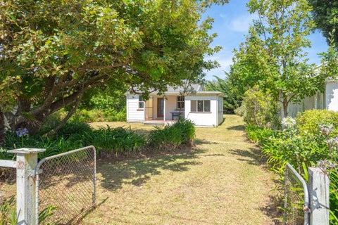 22 Hemara Street, Waikanae Beach, Waikanae