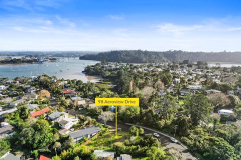 98 Aeroview Drive, Beach Haven, Auckland