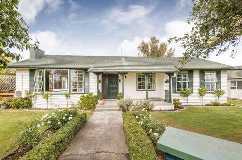 10 Rhodes Drive, Kelvin Grove, Palmerston North