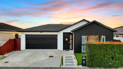 8 Koroheke RD, Takanini, Takanini