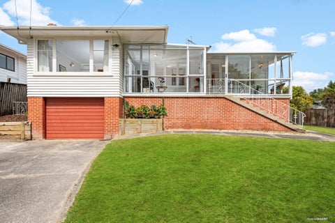 17 Endeavour Street, Blockhouse Bay, Auckland