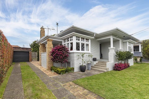 14 Carrie Street, Sandringham, Auckland