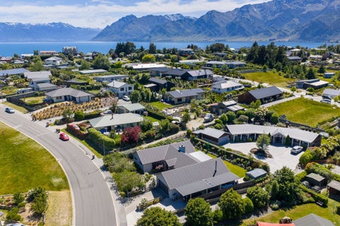 56 Nichol Street, Wanaka