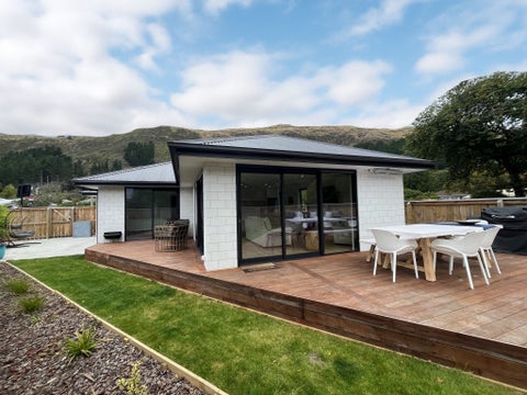 52 Whitfield Street, Sumner, Christchurch