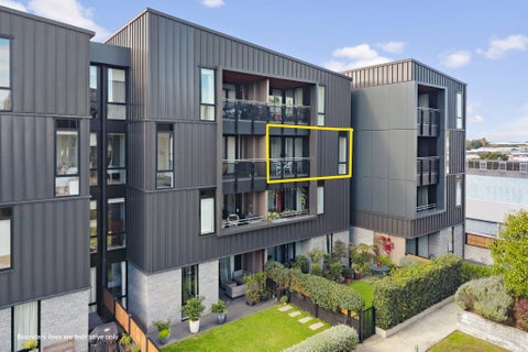 307/64 Victoria Street, Onehunga, Auckland