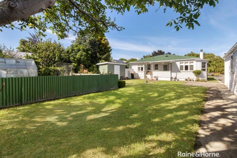 19 Oxford Street, Martinborough