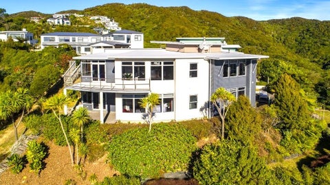 9 Caughley Grove, Karori, Wellington