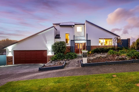 20 Sailmaker Close, Whitby, Porirua