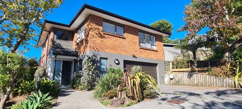 16 Valdese Rise, Browns Bay, Auckland