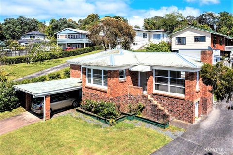 37 South Lynn Road, Titirangi, Auckland