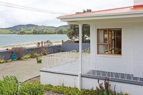 1439 Clevedon Kawakawa Road, KAWAKAWA BAY, PAPAKURA