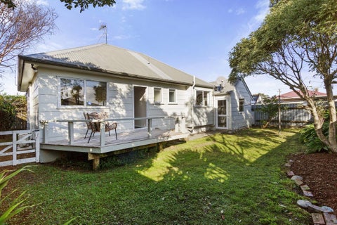 2/17 FITZHERBERT ST ALICE, Alicetown,  Lower Hutt