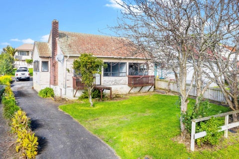 52 May Road, Mount Roskill, Auckland