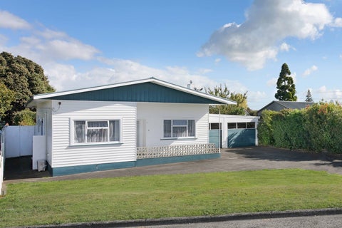 49 Holland Crescent, Bulls