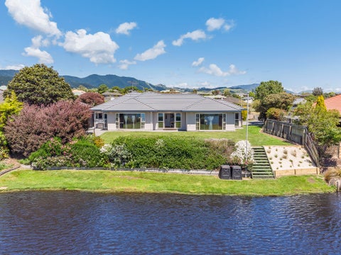 10 Glen Loch Place, Paraparaumu