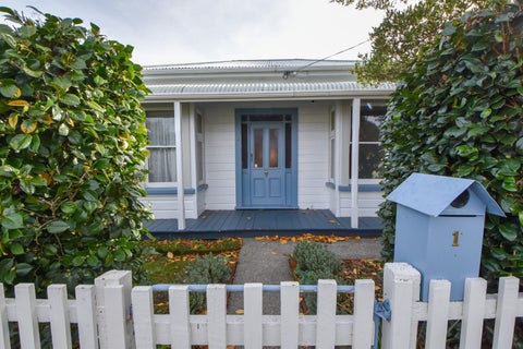 1 Davy Street, Carterton