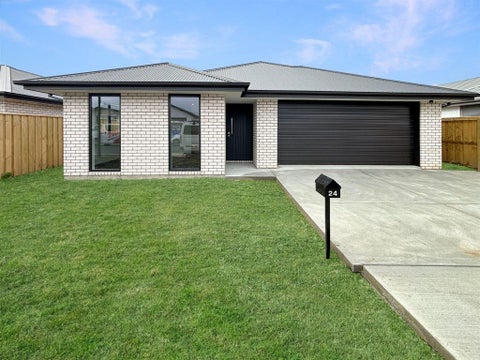 24 Mehrtens Crescent, Woodend, Woodend