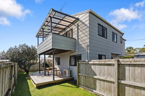2/12 Gazelle Avenue, Beach Haven, Auckland