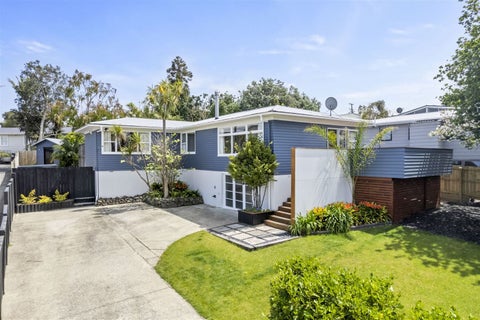 22 Bayside Avenue, Te Atatu Peninsula, Auckland