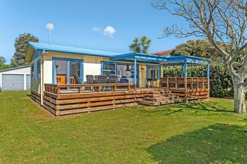 3 Katrin Place, Mahia, Māhia