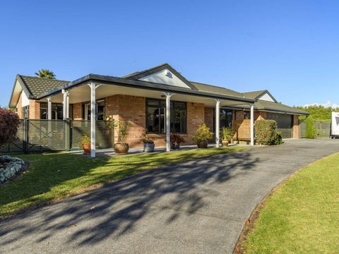44 Manor Park Drive, Pyes Pa, Tauranga