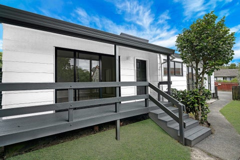 77 Meadowvale Rise, Titirangi, Auckland