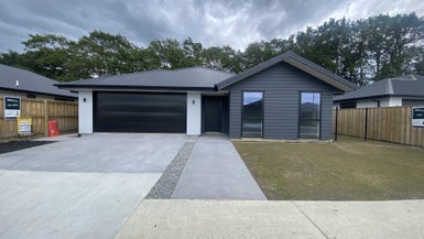 19 Crossley Avenue, Woodend, Woodend