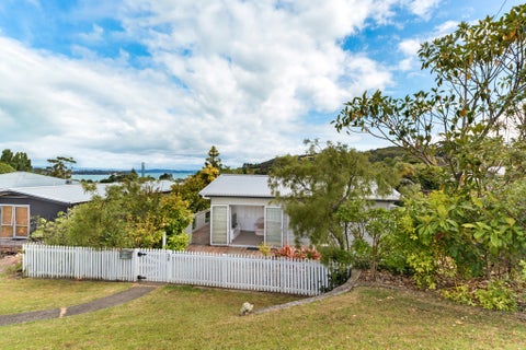 38 Mako Street, Oneroa, Waiheke Island