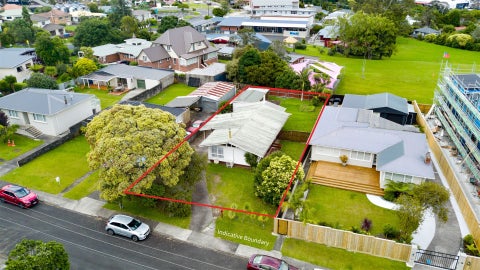 6 Robert Burke Place, Henderson, Auckland