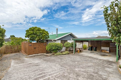 2/18 Vincent Street, Howick, Auckland
