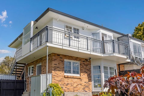 1A Hobday Place, Meadowbank, Auckland