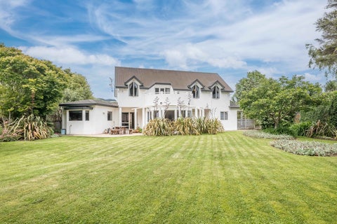 165 Raumati Road, Raumati Beach, Paraparaumu