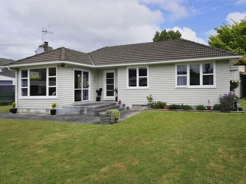 8 Richard Grove, Stokes Valley, Lower Hutt