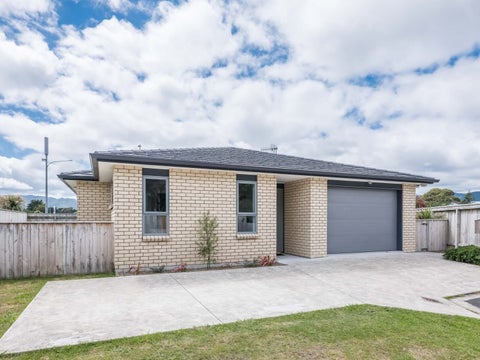 94 Mazengarb Road, Paraparaumu Beach, Paraparaumu