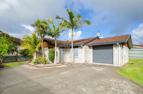 76 Birdwood Road, Swanson, Auckland