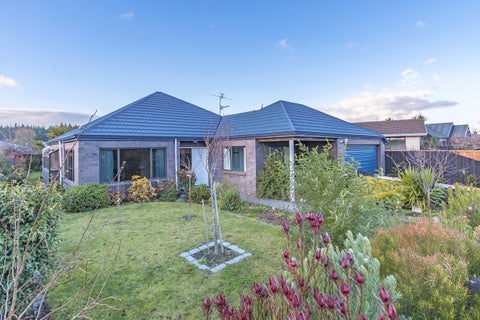 9 Broadhaven Avenue, Parklands, Christchurch