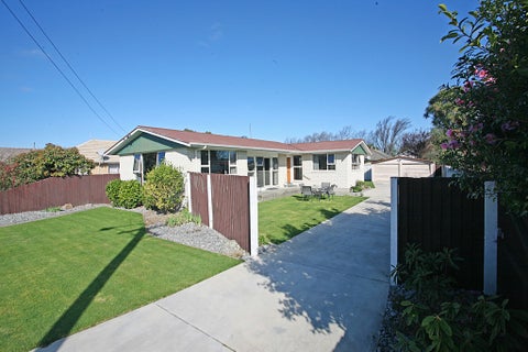 80 Farquhars Road, Redwood, Christchurch