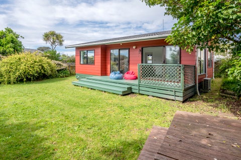 3 Manuka Street, Otaki Beach, Otaki