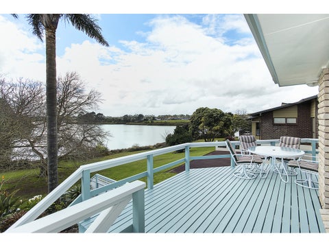 25 Riverside Drive, Waiuku, Waiuku