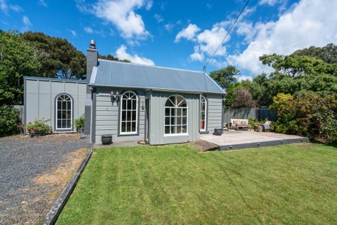 26 Muri Street, Aramoana, Port Chalmers