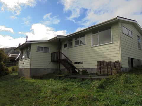 7 Tyrone Grove, Wainuiomata, Lower Hutt