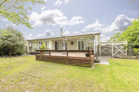 162 Aokautere Drive, Fitzherbert, Palmerston North