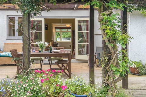 28 Wellington Road, Paekakariki