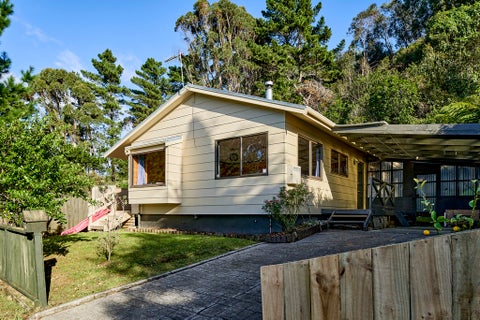 43 Westhaven Drive, Tawa, Wellington