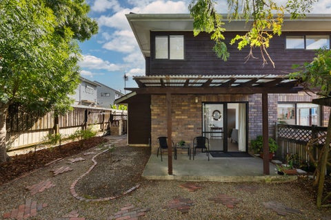 3/24 Blockhouse Bay Road, Avondale, Auckland