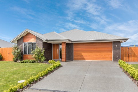8 Eastfield Drive, Lincoln, Lincoln